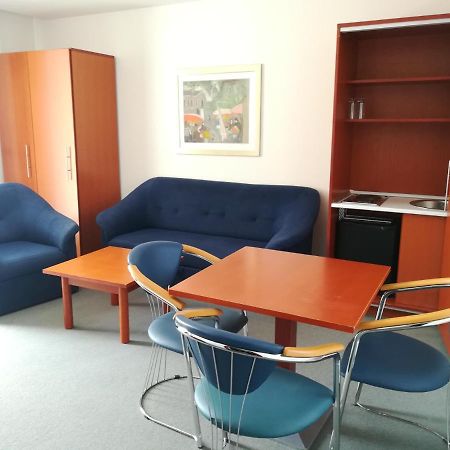 Hotel Tamaris 诺维·维诺多尔斯基 外观 照片